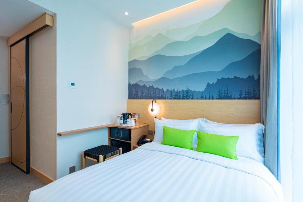 Ease Access - Lai Chi Kok 4*